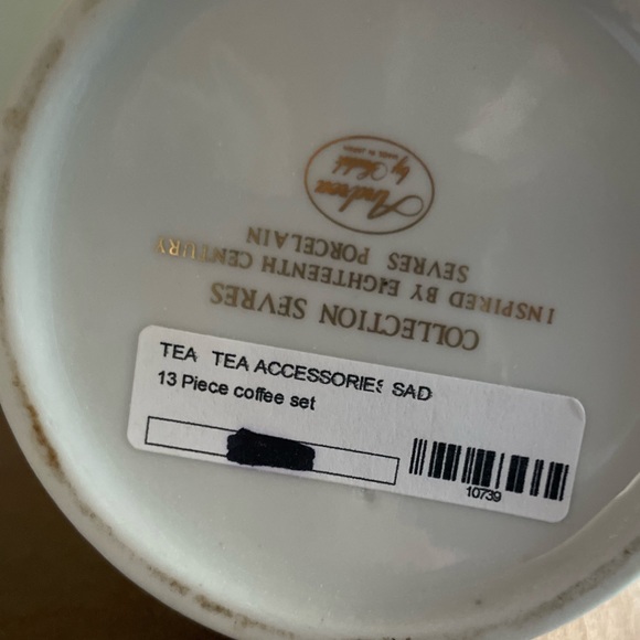 Fine Porcelain Tea Set - Picture 3 of 7